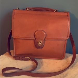Vintage 1990s British Tan Coach Willis Bag with Long Crossbody Strap & Top Roll